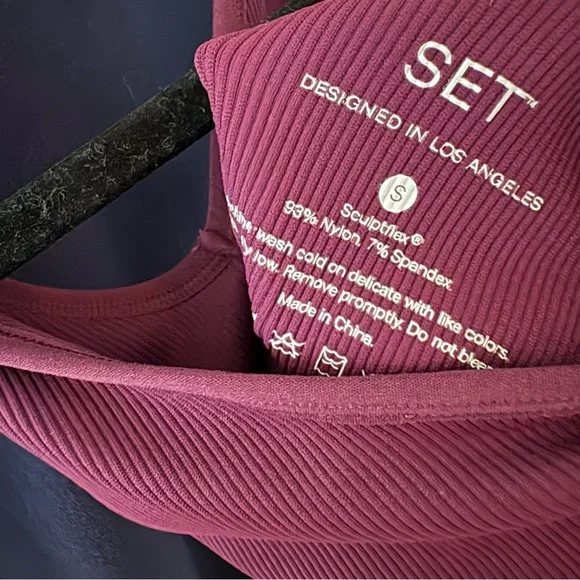 Set Active Ribbed Racerback Tank Top - Picture 4 of 4